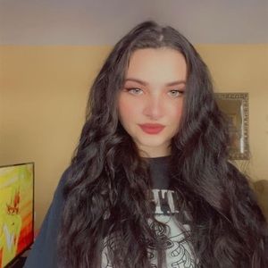 Meet your Posher, Laurel